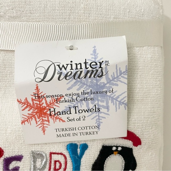 Festive Christmas Hand Towels with Penguin Design Lot of 4 - Picture 5 of 12
